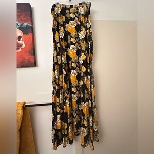 NATURAL LIFE Black and Yellow Floral A-Line Skirt